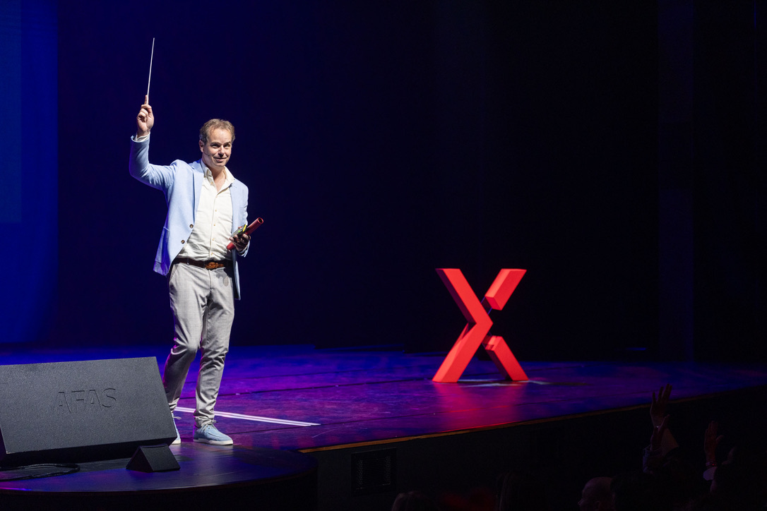 Nicolaas Duin, Muzikaal Spreker spreekt in Afas Leusden bij Ilionx
