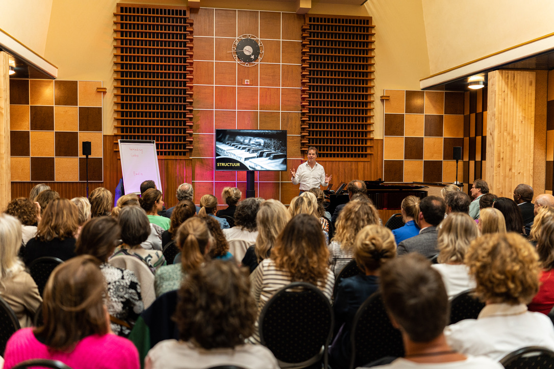 Structuur vs Creativiteit - Muzikaal Spreker Nicolaas Duin