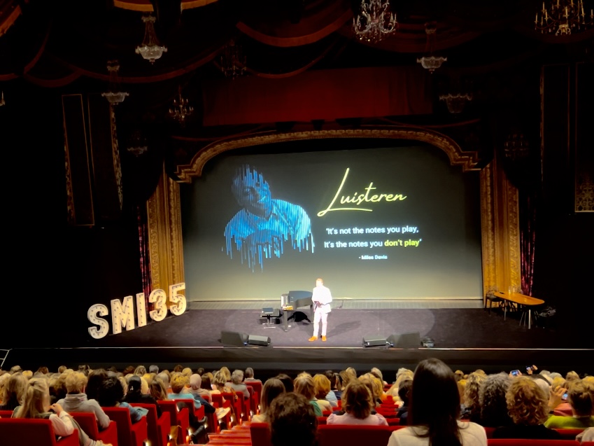 Secretaresse Congres - Muzikaal Spreker Nicolaas Duin