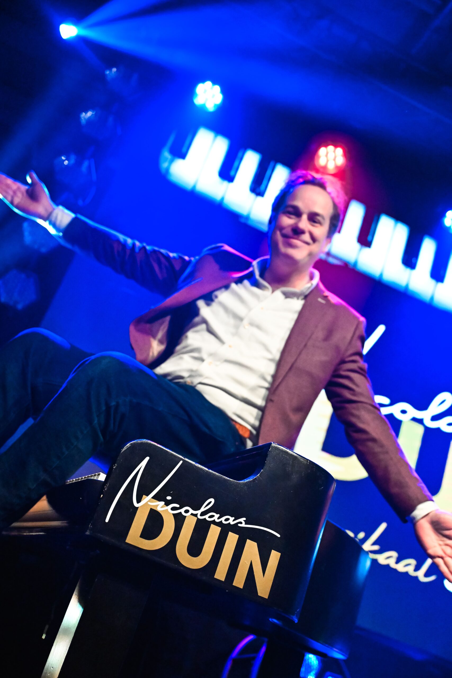 Nicolaas Duin, Muzikaal Spreker, op zijn piano